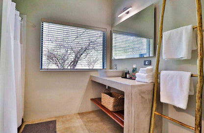 🦒 Chelsea Villa | Stylish 3 Bedroom Self-Catering Home, Marloth Park, Mpumalanga