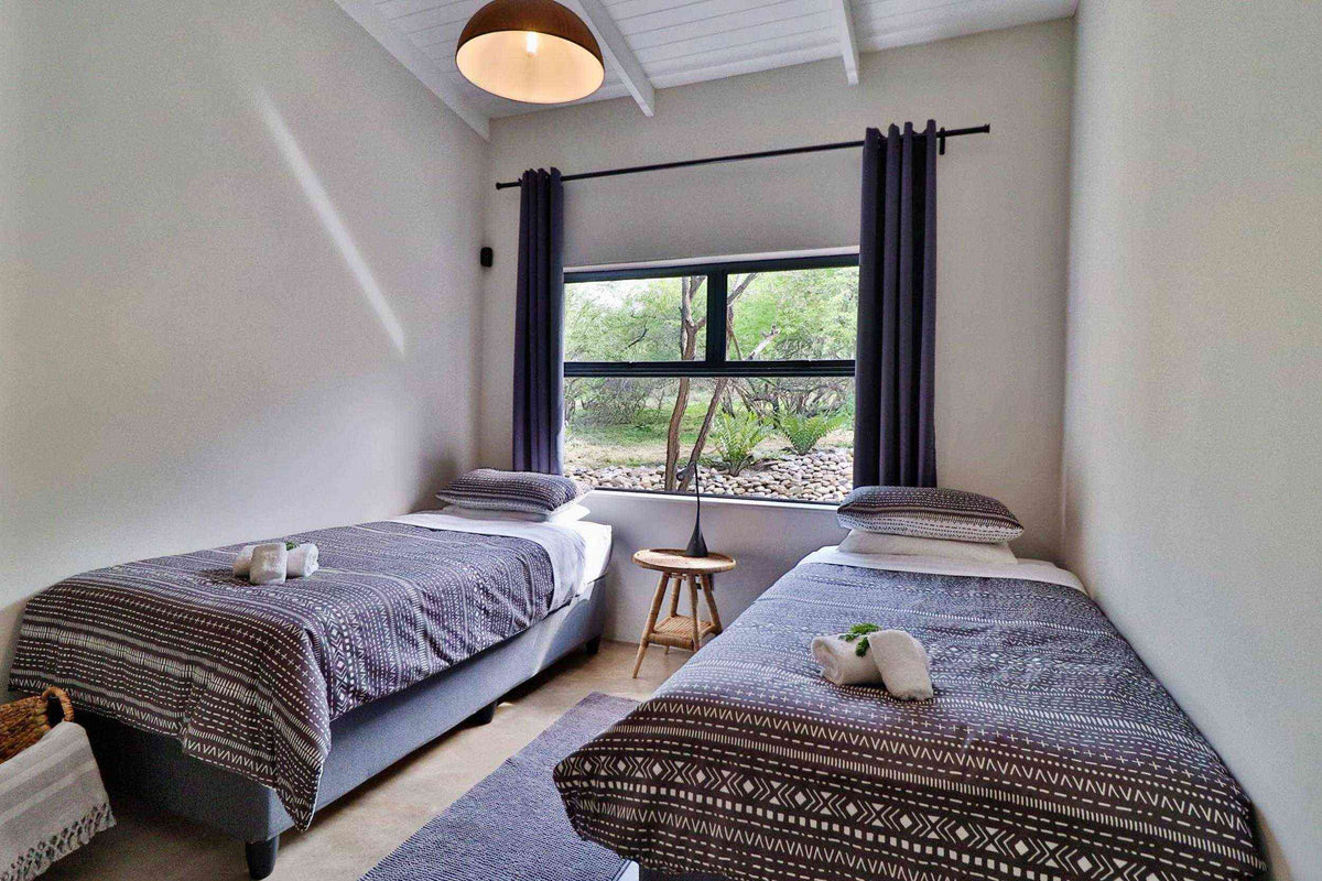 🦒 Chelsea Villa | Stylish 3 Bedroom Self-Catering Home, Marloth Park, Mpumalanga