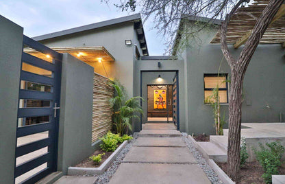 🦒 Chelsea Villa | Stylish 3 Bedroom Self-Catering Home, Marloth Park, Mpumalanga