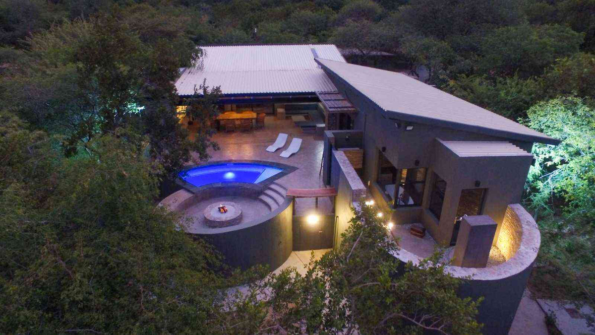 🦒 Chelsea Villa | Stylish 3 Bedroom Self-Catering Home, Marloth Park, Mpumalanga