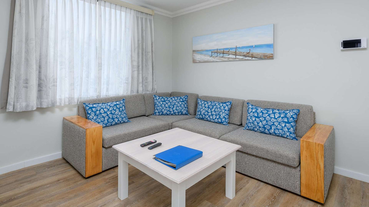 🌊 One Bedroom Apartment | Margate Beach Club, South Coast