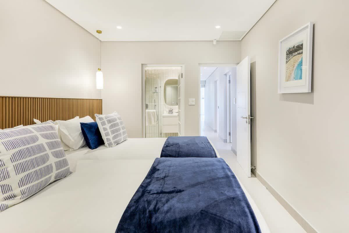🌊 Lisburn on Clifton Beach House | Luxury 3 Bedroom Apartment, Clifton, Cape Town