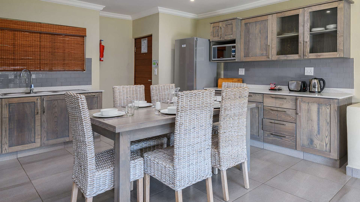 🏡 Three Bedroom Chalet | Kiara Lodge