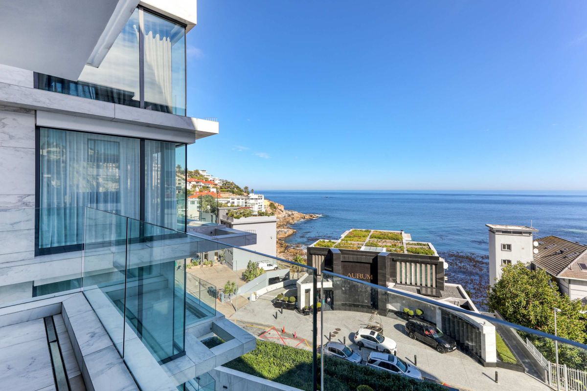 🌊 Bantry Bay Allure | Luxury 2 Bedroom Apartment, Bantry Bay, Cape Town
