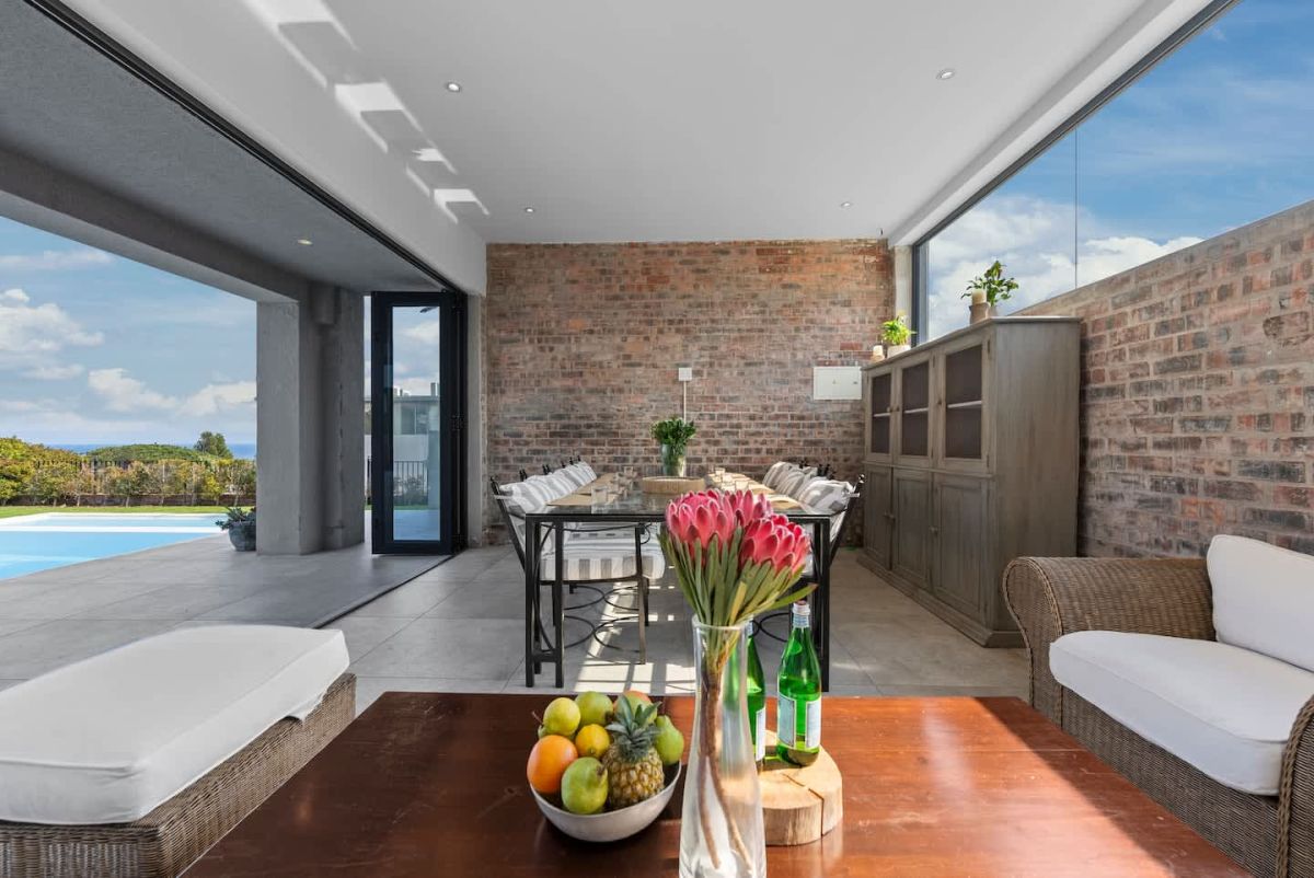 🌊 Cape Emirates | Luxury 5 Bedroom Villa, Camps Bay, Cape Town