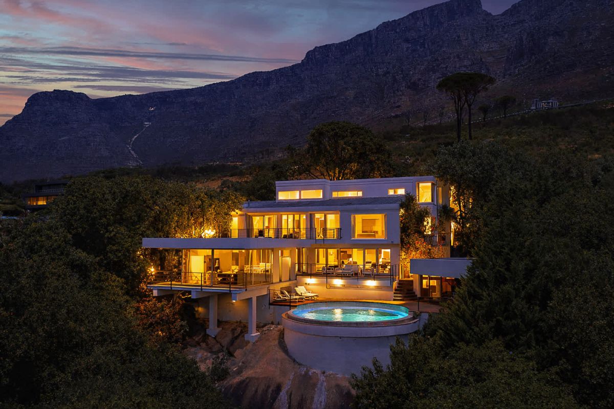 🌆 At Altitude Cape Town | Luxury 4 Bedroom Villa, Higgovale, Cape Town