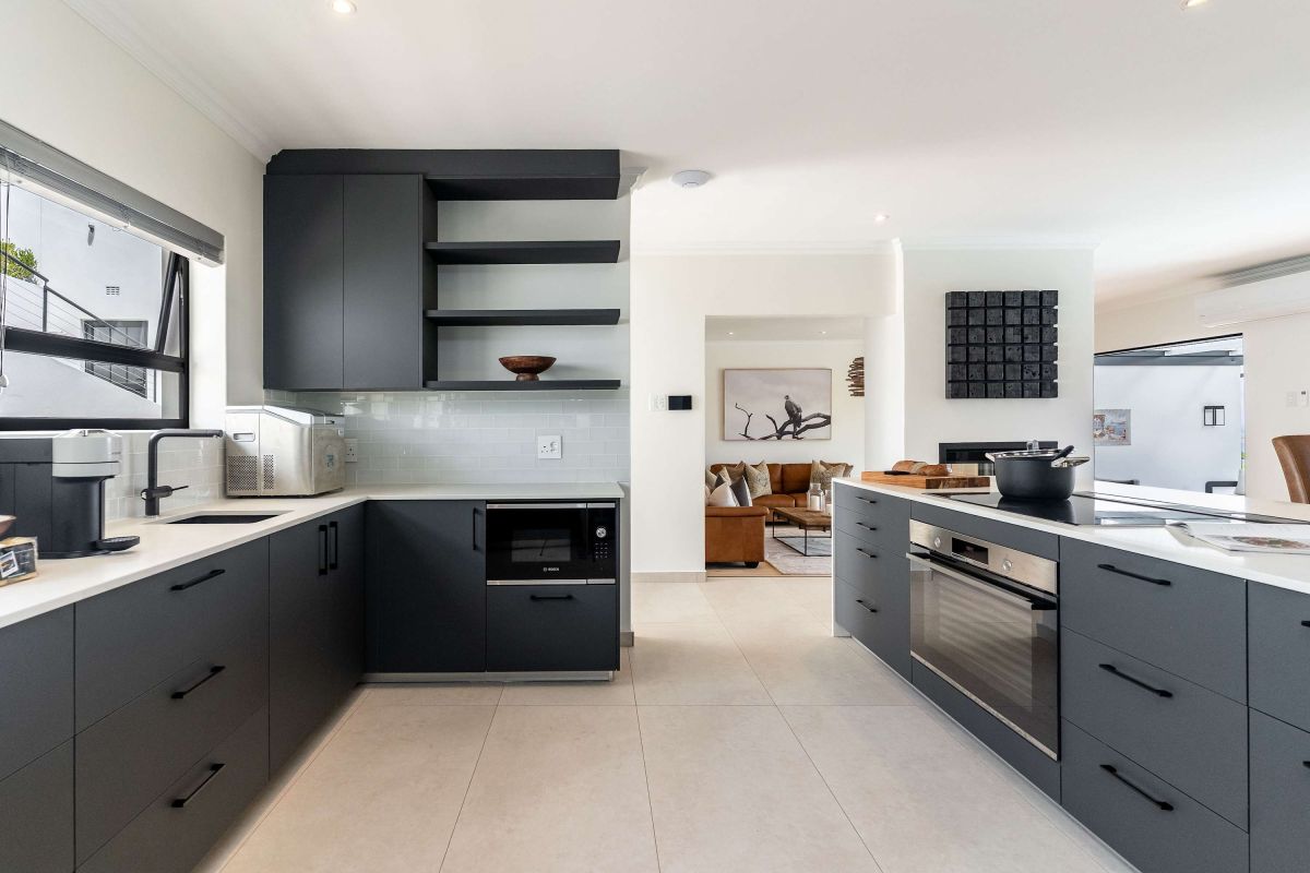 🌊 Crystal Bay Villa | Luxury 4 Bedroom Villa, Bakoven, Camps Bay, Cape Town