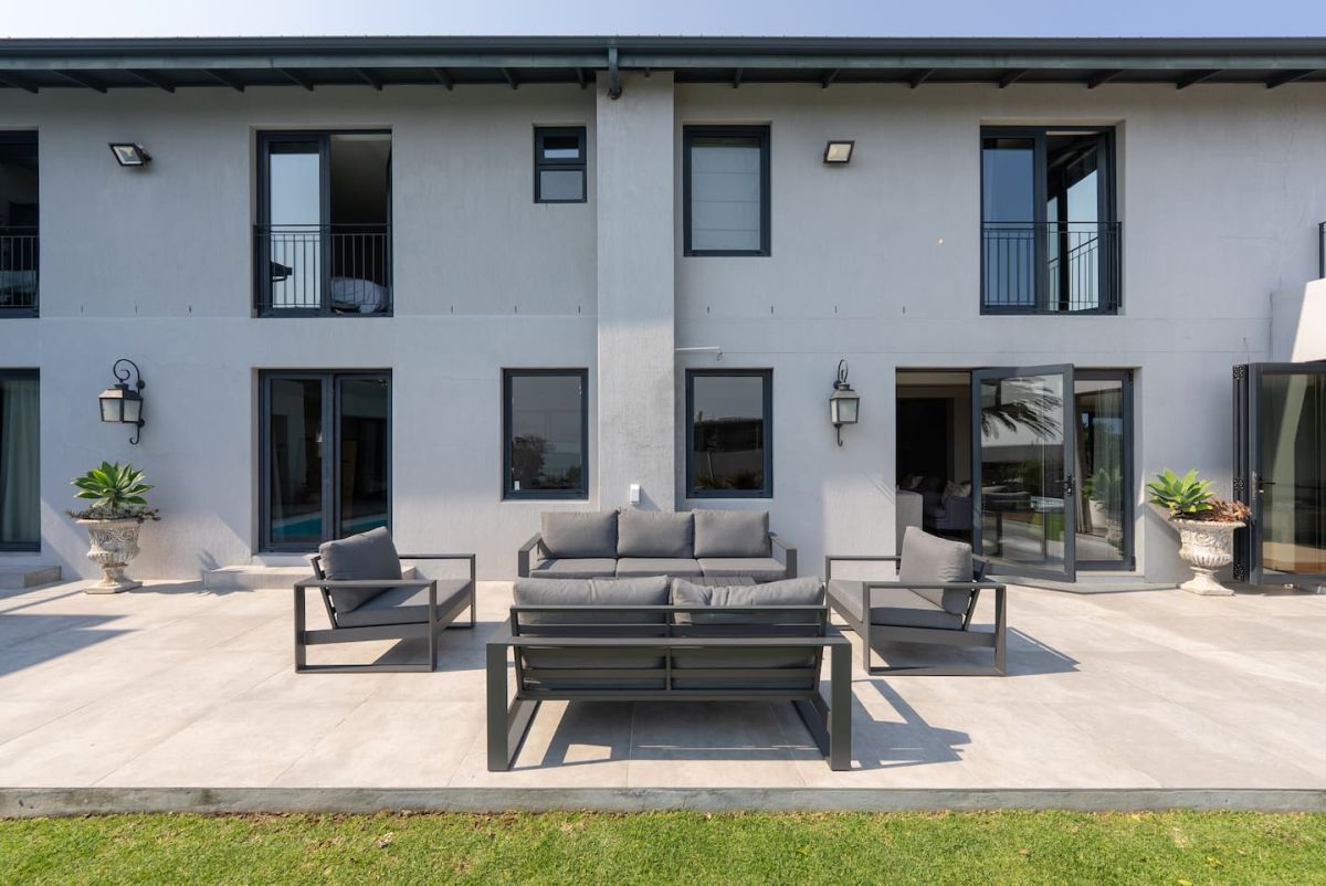 🌊 Cape Emirates | Luxury 5 Bedroom Villa, Camps Bay, Cape Town