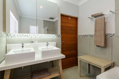 🌿 Double Room with Patio – The Kingdom Resort
