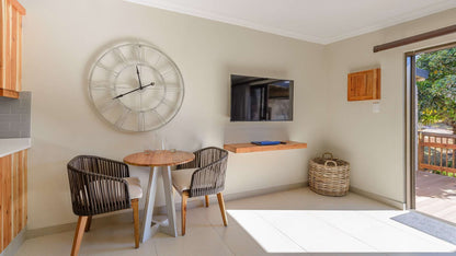🏡 Luxury Studio with Patio | Kiara Lodge