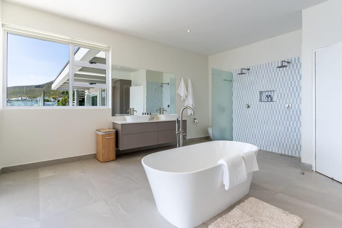 🌊 The Summit at Camps Bay | Luxury 6 Bedroom Villa, Camps Bay, Cape Town