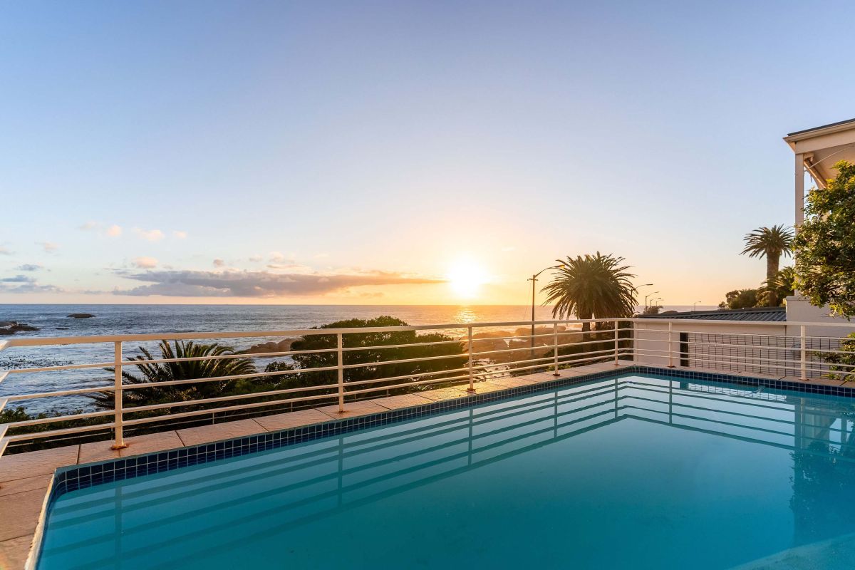 🌅 Sunset Azure Villa | Luxury 7 Bedroom Villa, Bakoven, Cape Town