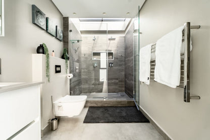 🌊 Oasis on Joubert | Luxury 4 Bedroom Villa, Green Point, Cape Town
