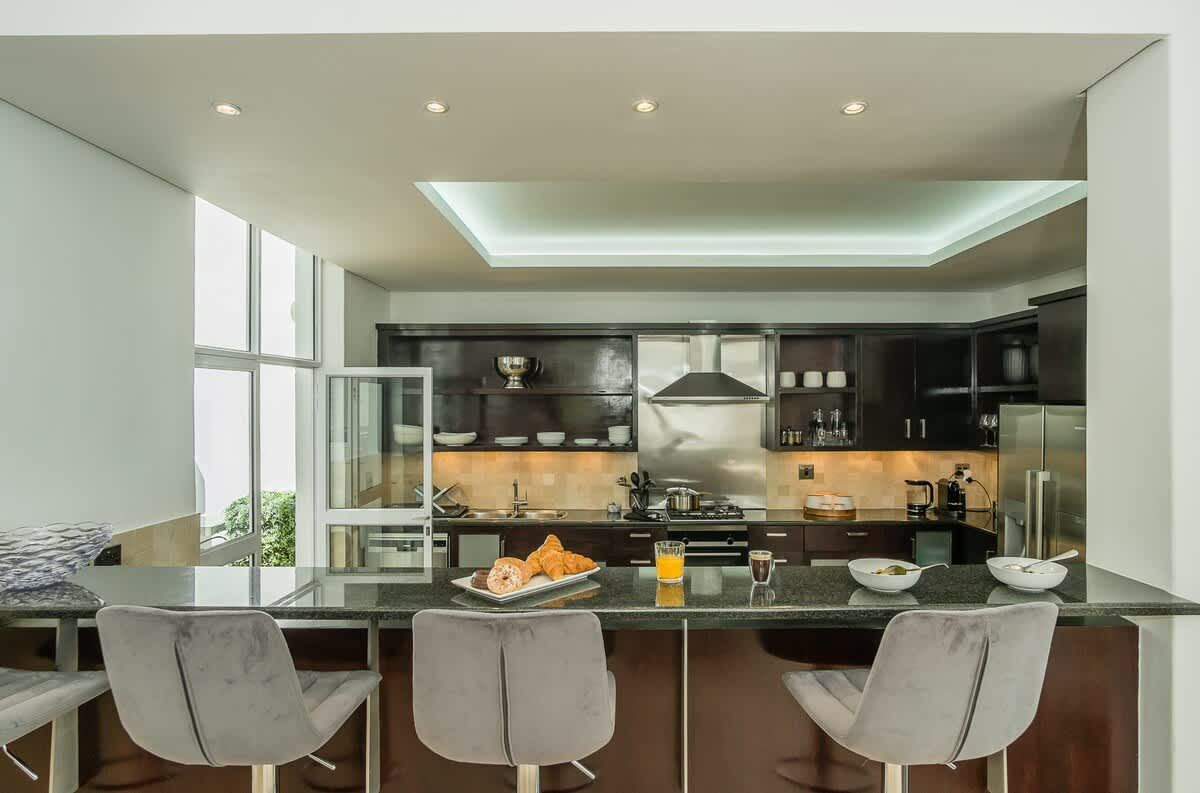 🌊 Ocean View Elegance | Luxury 4 Bedroom Villa, Bantry Bay, Cape Town