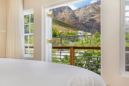 🌊 La Baia | Ultra-Luxury 6 Bedroom Villa, Camps Bay, Cape Town