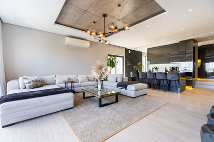🌊 Oasis on Joubert | Luxury 4 Bedroom Villa, Green Point, Cape Town