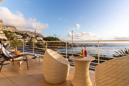 🌊 Sunset Azure Studio | Luxury Oceanfront Studio, Camps Bay