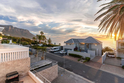 🌊 Cape House | Luxury 5 Bedroom Villa, Bakoven, Camps Bay, Cape Town