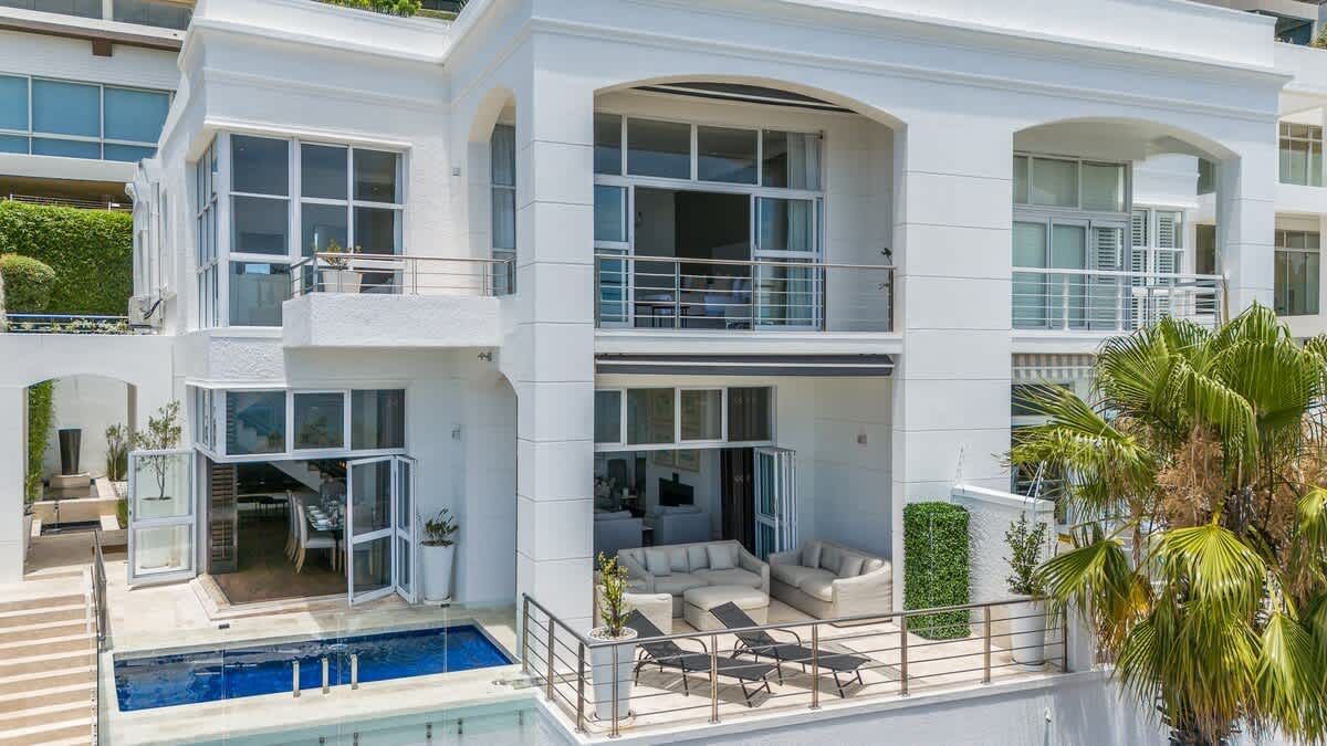 🌊 Ocean View Elegance | Luxury 4 Bedroom Villa, Bantry Bay, Cape Town