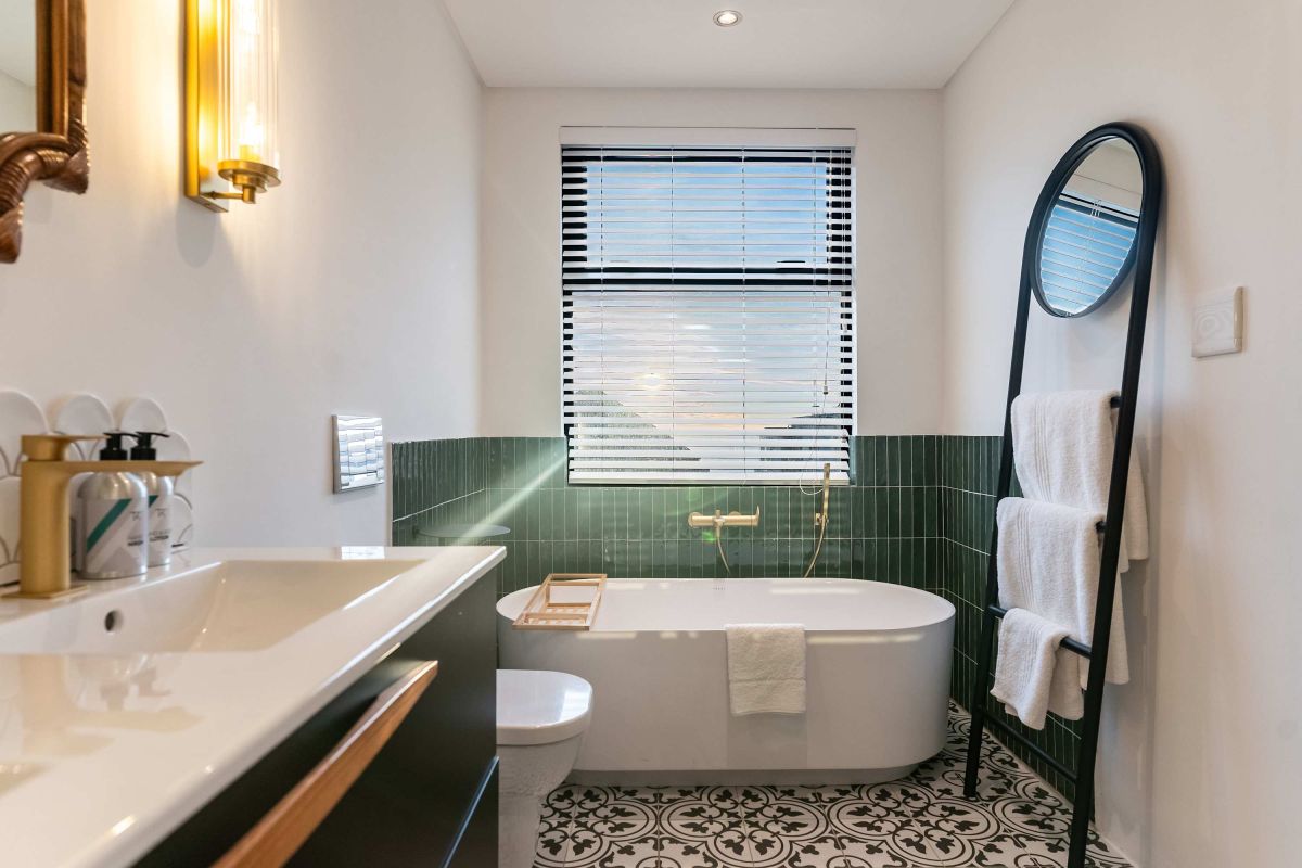 🌊 Cape House | Luxury 5 Bedroom Villa, Bakoven, Camps Bay, Cape Town