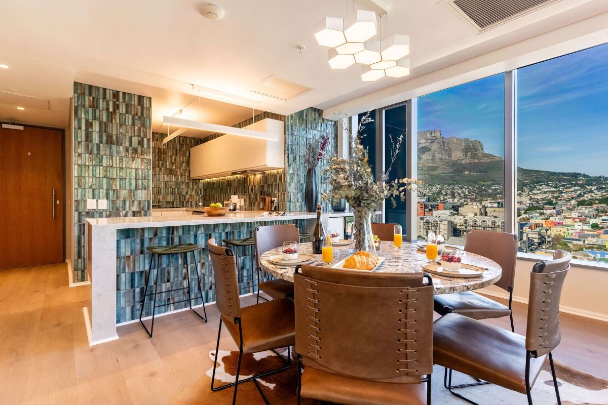 🌆 1509 on Strand | Modern 2 Bedroom Apartment, De Waterkant, Cape Town