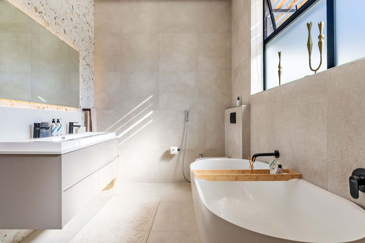 🌆 The Aerie Penthouse | Luxury 3 Bedroom Duplex Penthouse, Bo-Kaap, Cape Town