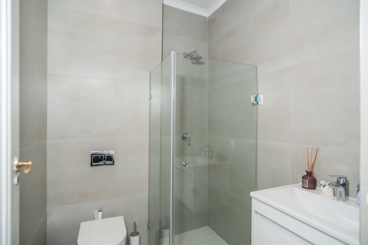 🌊 Ocean View Elegance | Luxury 4 Bedroom Villa, Bantry Bay, Cape Town