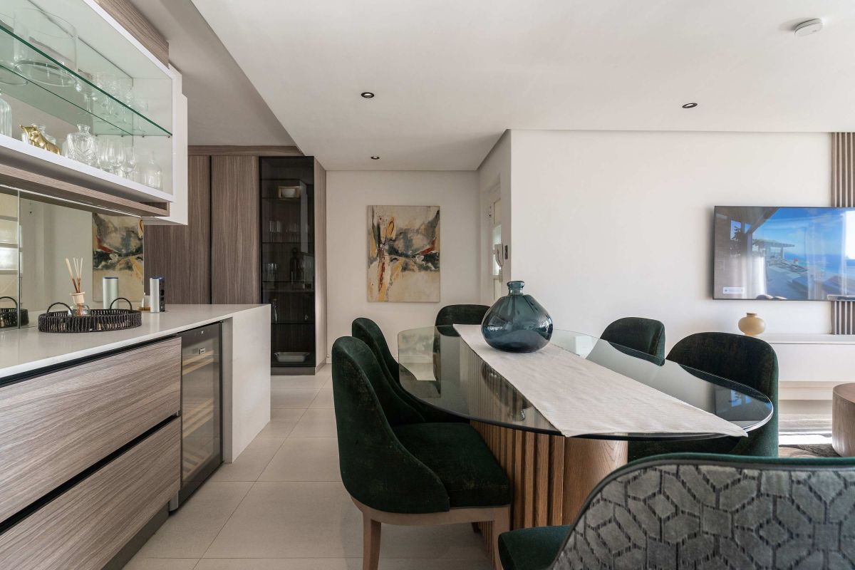 🌊 Bantry Bay Alanda | Stylish 3 Bedroom Apartment, Bantry Bay, Cape Town