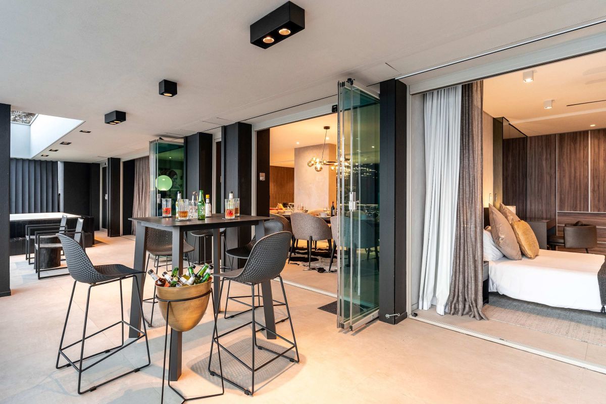 🌊 Amashe Luxe Apartment | Luxury 3-Bedroom Apartment, Bakoven, Camps Bay