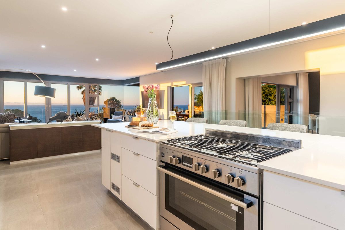 🌊 Ottawa Grand | Luxury 10 Bedroom Villa, Camps Bay, Cape Town