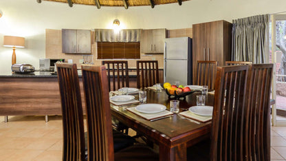🦒 Four-Bedroom Chalet with Patio | Dikhololo, North West