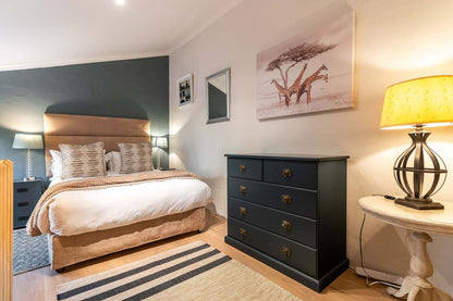 🌊 Villa Iparadesi | Luxury 5 Bedroom Villa, Camps Bay, Cape Town