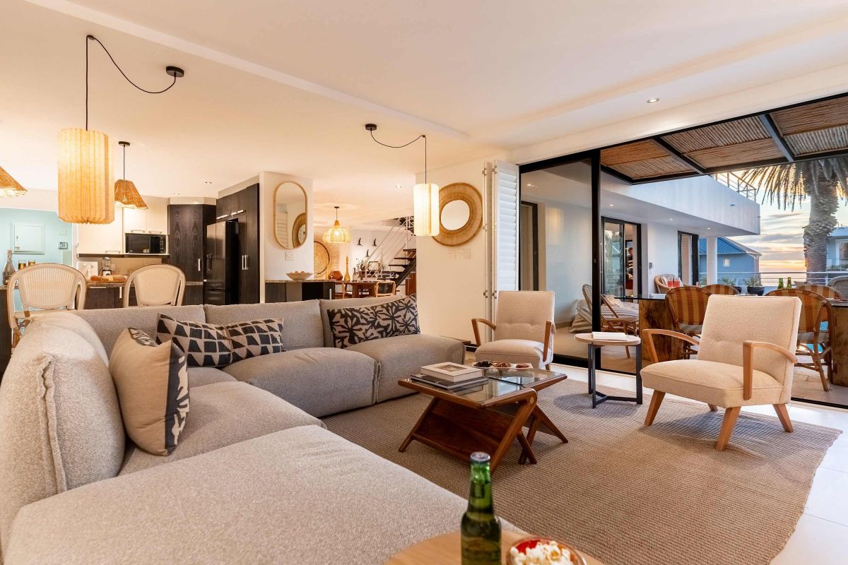 🌊 Cape House | Luxury 5 Bedroom Villa, Bakoven, Camps Bay, Cape Town