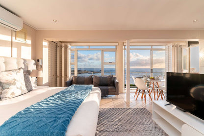 🌊 Sunset Azure Studio | Luxury Oceanfront Studio, Camps Bay