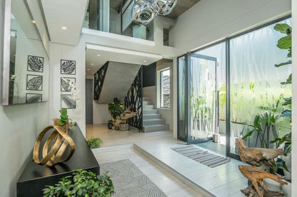 🌊 Oasis on Joubert | Luxury 4 Bedroom Villa, Green Point, Cape Town