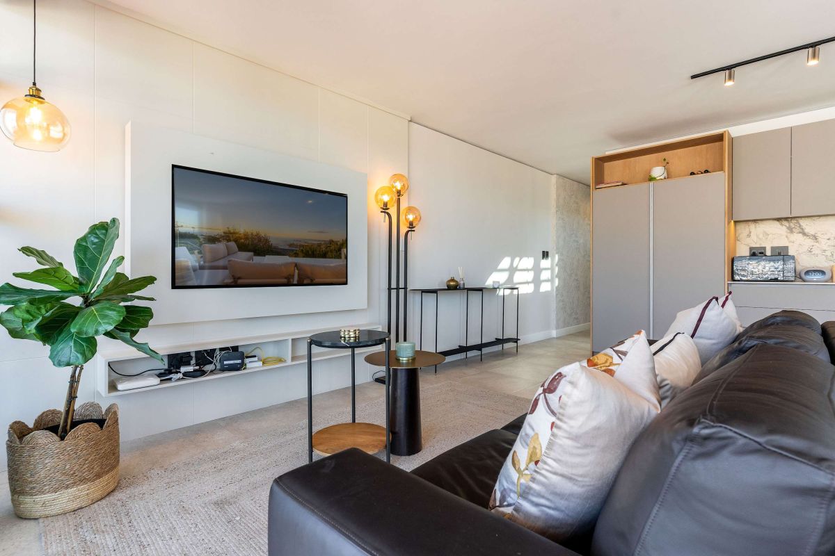 🌆 The Aerie Penthouse | Luxury 3 Bedroom Duplex Penthouse, Bo-Kaap, Cape Town