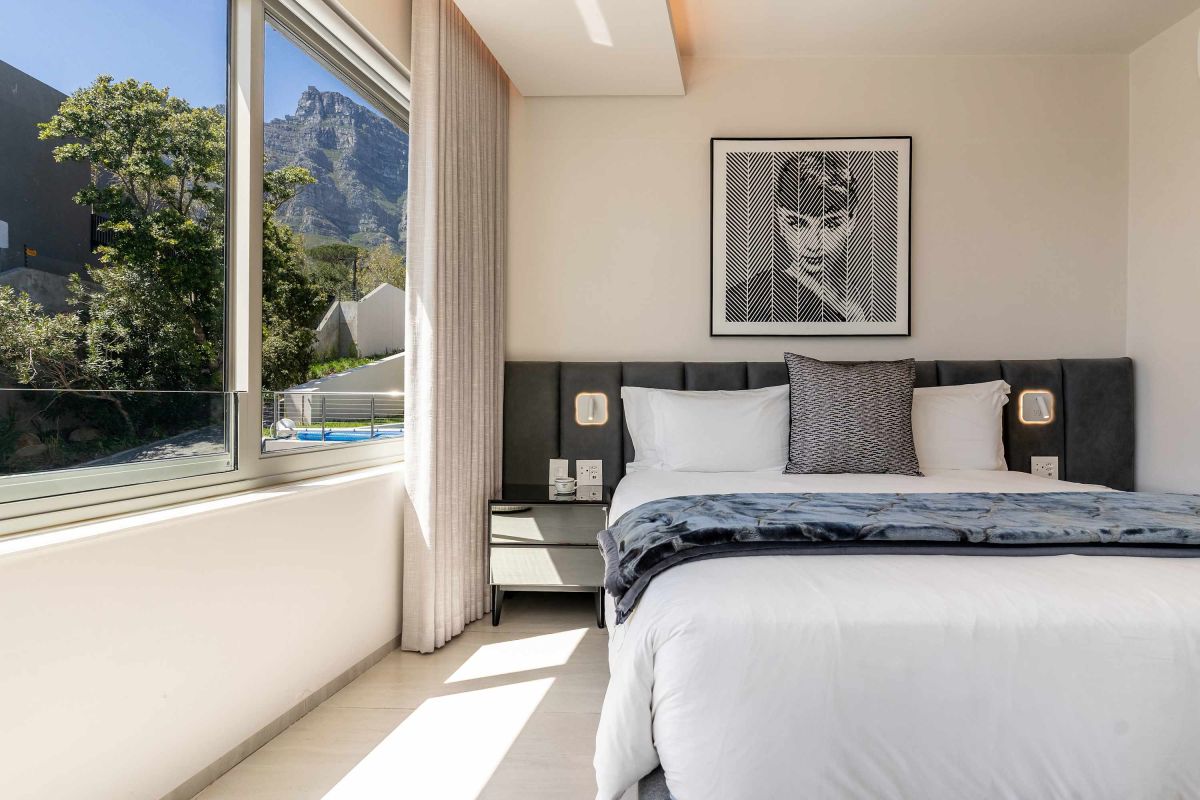 🌊 The Glasshouse | Luxury 3 Bedroom Townhouse, Camps Bay, Cape Town