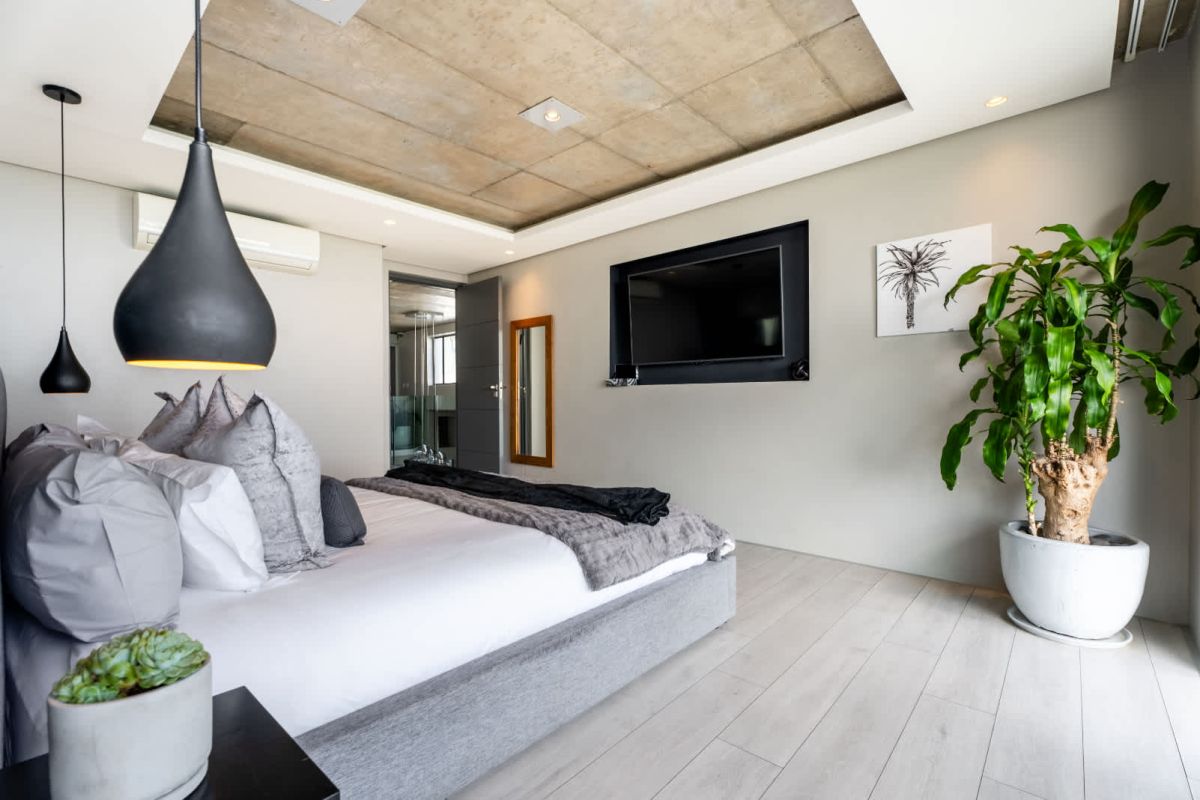 🌊 Oasis on Joubert | Luxury 4 Bedroom Villa, Green Point, Cape Town