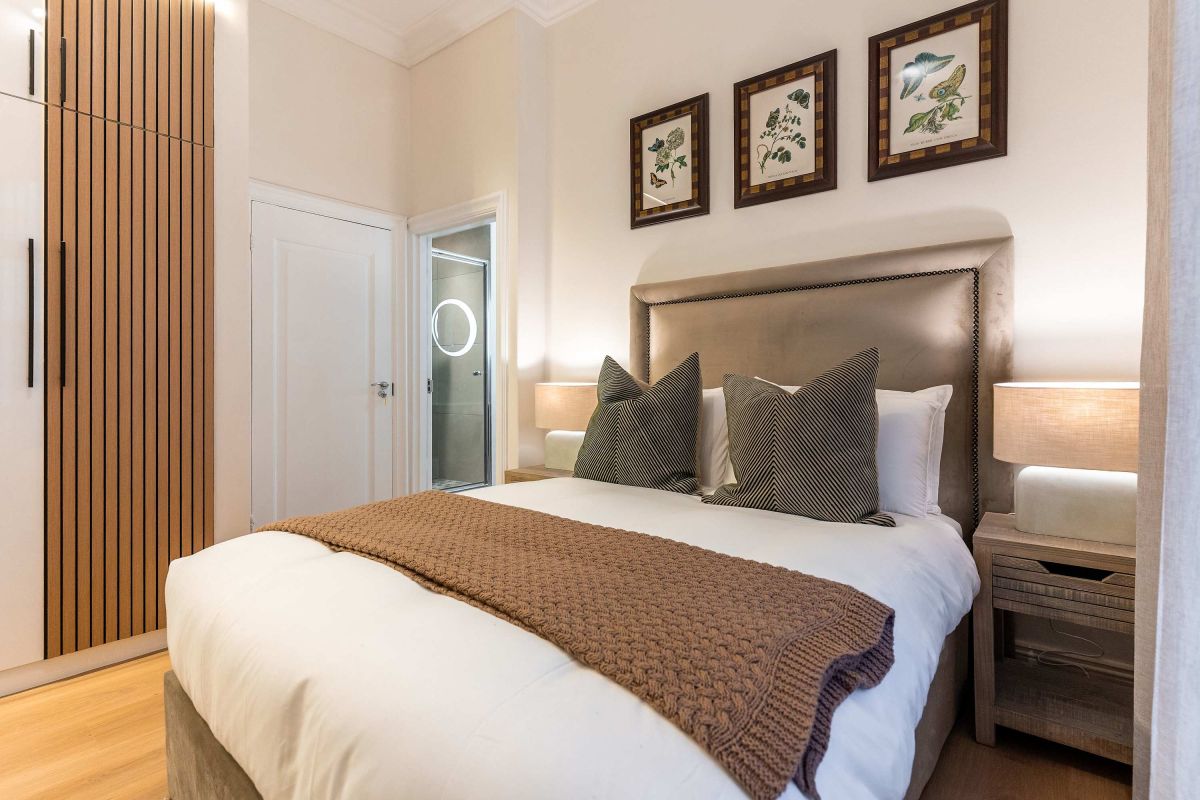 🌊 Villa Iparadesi | Luxury 5 Bedroom Villa, Camps Bay, Cape Town