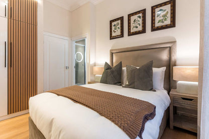 🌊 Villa Iparadesi | Luxury 5 Bedroom Villa, Camps Bay, Cape Town