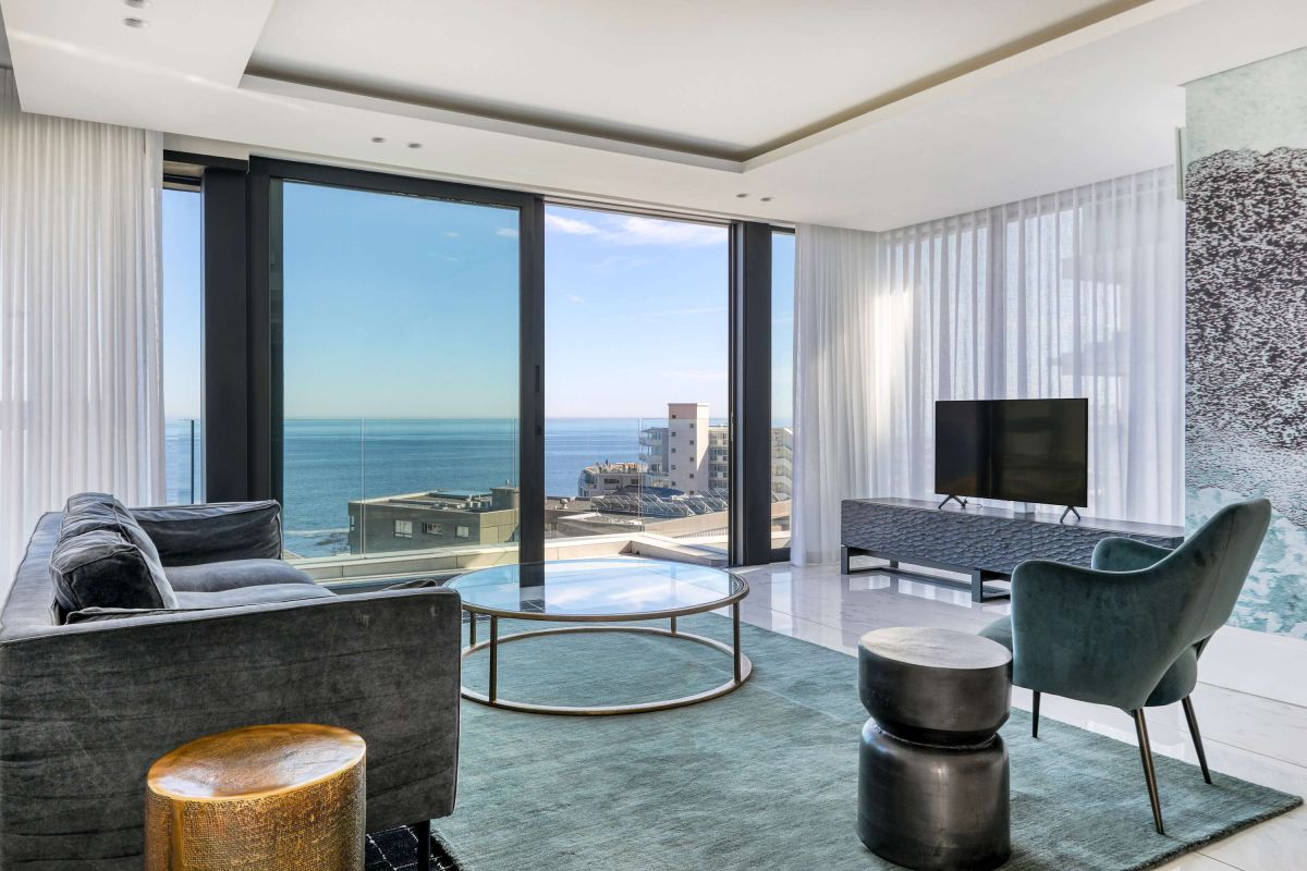 🌊 Bantry Bay Allure | Luxury 2 Bedroom Apartment, Bantry Bay, Cape Town