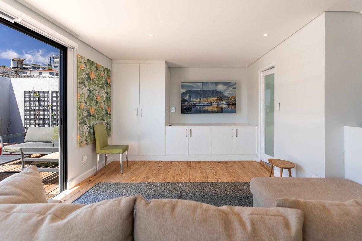 🌊 MNT Nelson Sea Point | Charming 2 Bedroom Townhouse, Sea Point, Cape Town
