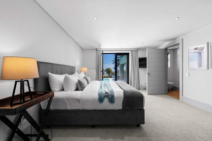 🌊 Cape Emirates | Luxury 5 Bedroom Villa, Camps Bay, Cape Town