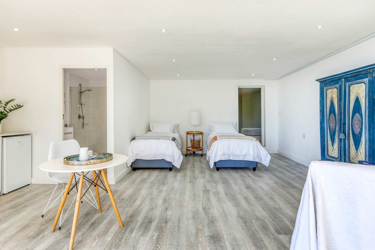 🌊 Callisto Camps Bay | Luxury 5 Bedroom Villa, Camps Bay, Cape Town