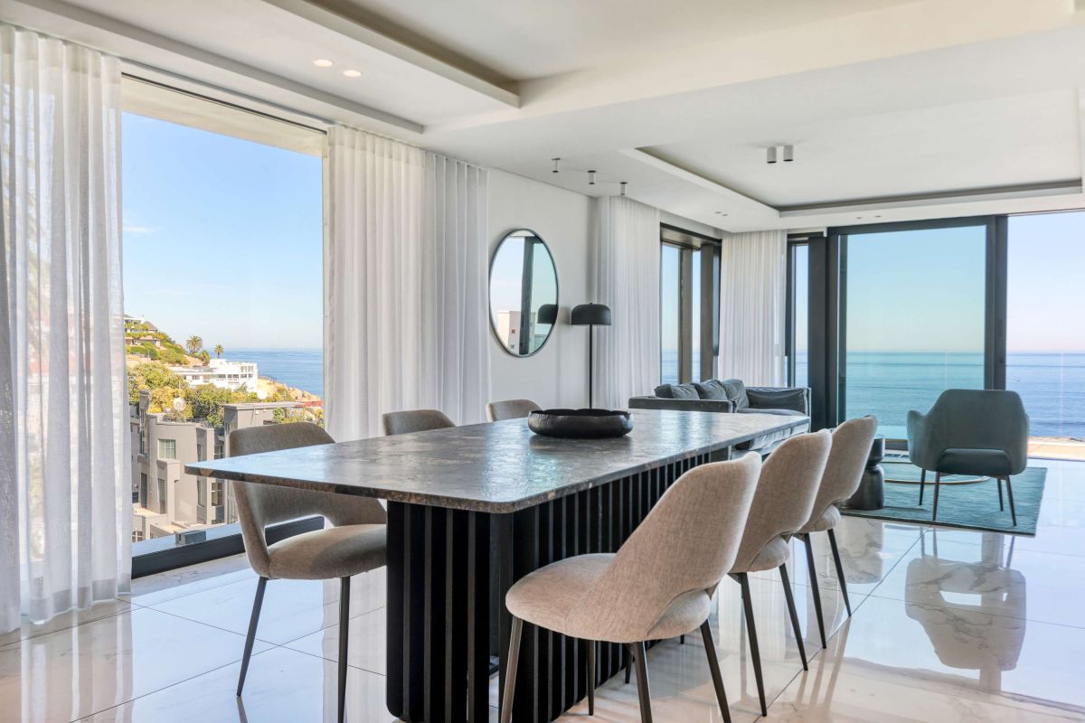 🌊 Bantry Bay Allure | Luxury 2 Bedroom Apartment, Bantry Bay, Cape Town