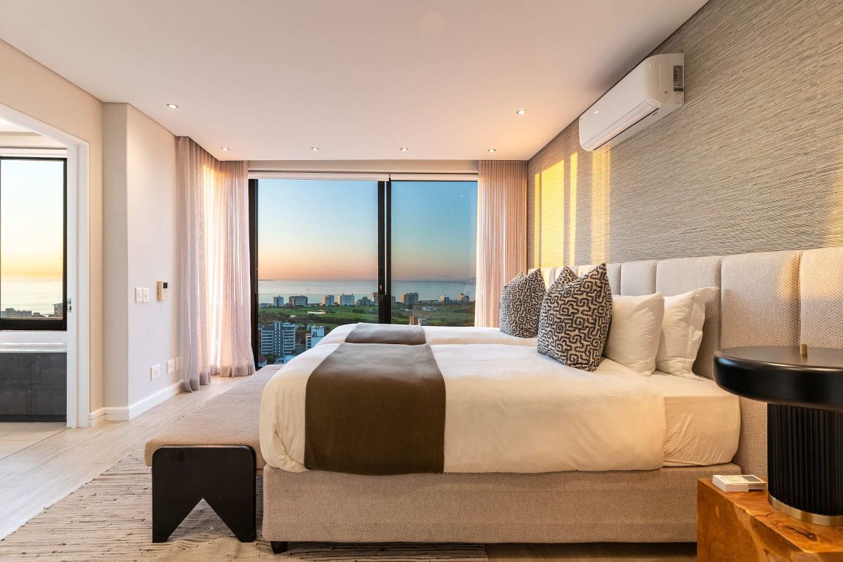 🌊 Iconic Views Green Point | Stylish 3 Bedroom Apartment, Green Point, Cape Town