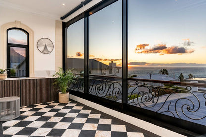 🌊 Villa Iparadesi | Luxury 5 Bedroom Villa, Camps Bay, Cape Town