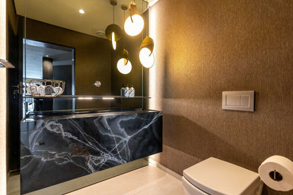 🌊 Amashe Luxe Apartment | Luxury 3-Bedroom Apartment, Bakoven, Camps Bay
