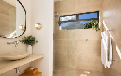 🌊 Lushara Cove | Luxury 5 Bedroom Villa, Camps Bay, Cape Town