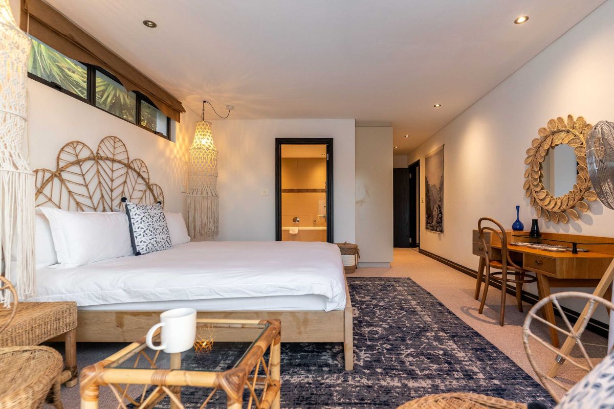 🌊 Cape House | Luxury 5 Bedroom Villa, Bakoven, Camps Bay, Cape Town
